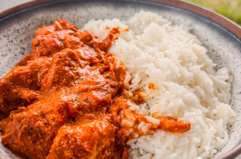 Murgh Makhani im Camper – Indisches Butter Chicken einfach unterwegs zubereiten
